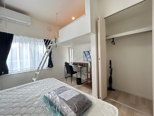 【居間・リビング】プレジール中町 