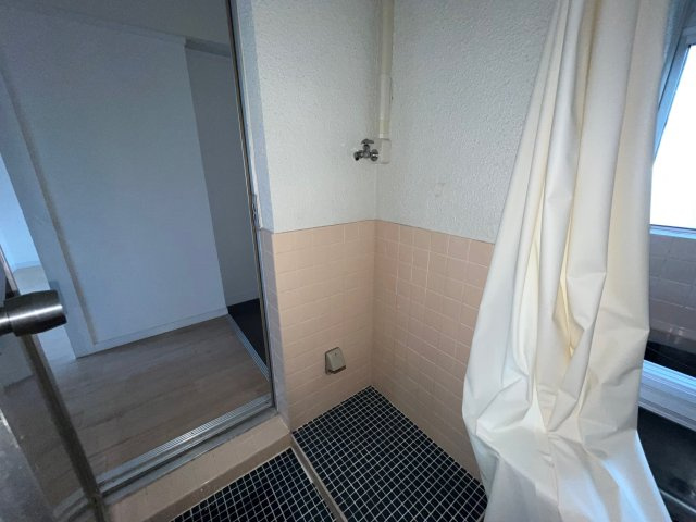 仁科レジデンスの浴室|洗濯機置き場