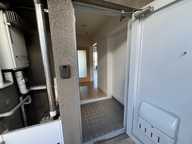 仁科レジデンスの玄関