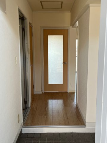 仁科レジデンスの玄関