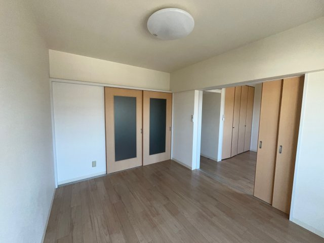 仁科レジデンスの洋室|6畳