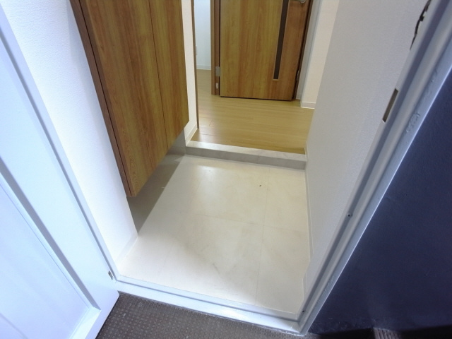 ユーコート岡本の玄関