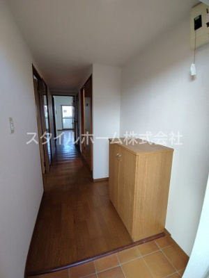 【玄関】 | ピエールノーヴァ | 別部屋写真です。