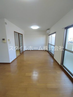 【居間・リビング】 | ピエールノーヴァ | 別部屋写真です。