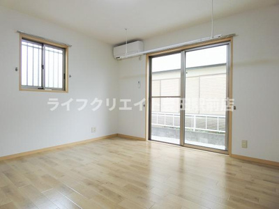 【居間・リビング】 | エステート泉塚