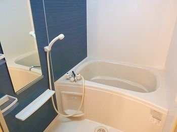 【浴室】 | ラハイナ | お風呂で日々の疲れを落としましょう