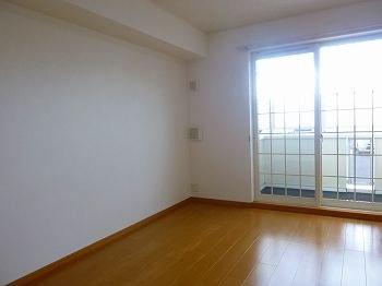 【内装】 | マーカスＡ | 内装は落ち着いています