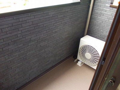 【バルコニー】 | フィオレンティーナⅡ | 暖かな日差しのふりそそぐバルコニー