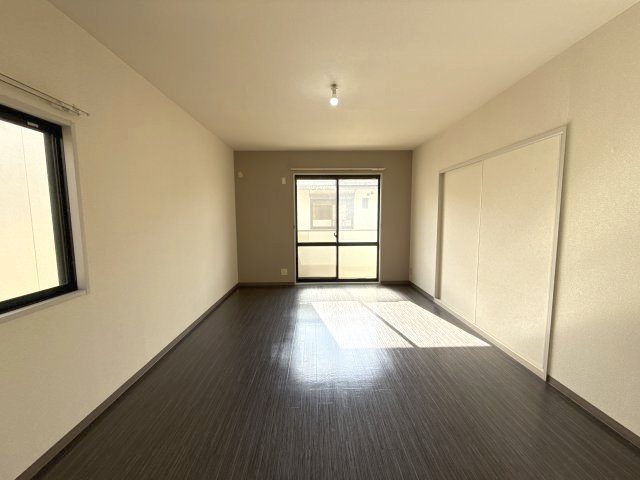 メゾンファミーユＡ棟の居間・リビング