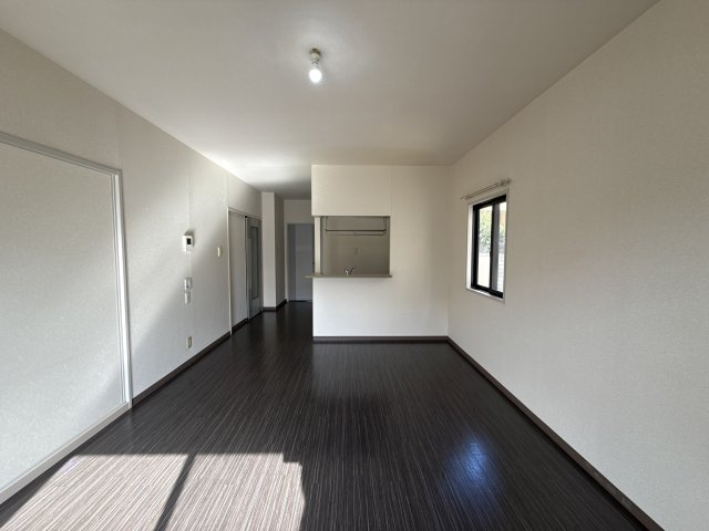 メゾンファミーユＡ棟の居間・リビング