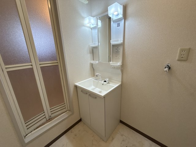 メゾンファミーユＡ棟の洗面所