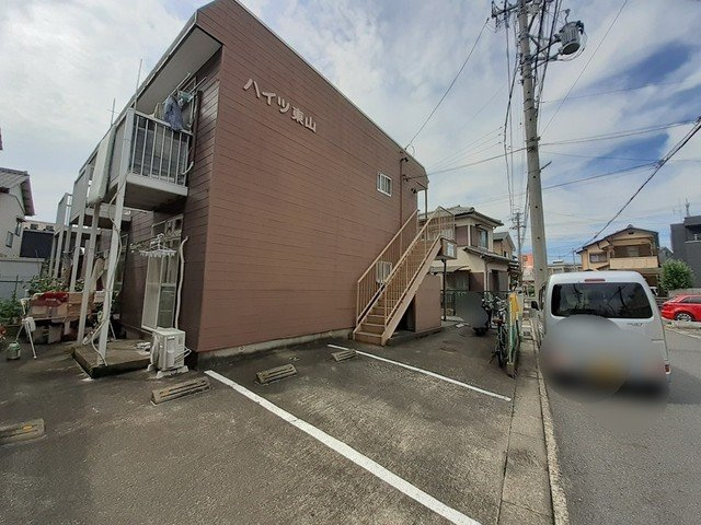 ハイツ東山のエントランス