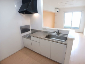 【キッチン】 | グランソレイユ | きれいなキッチンです