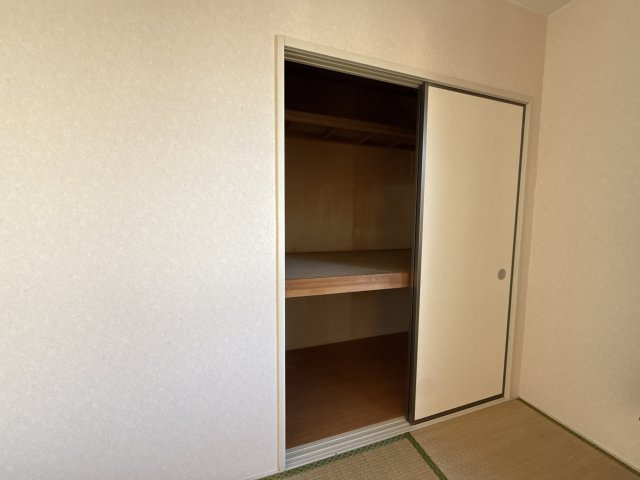 リバーサイドⅡ　Ｂ棟の収納