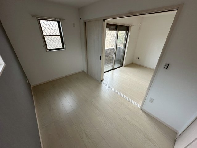 KTIレジデンス西新町の洋室