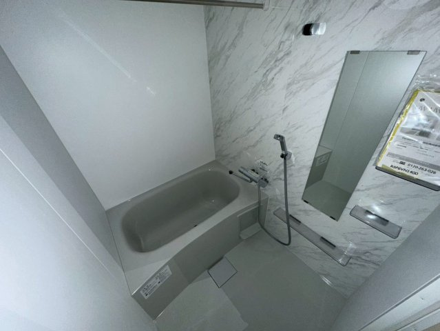 KTIレジデンス西新町の浴室