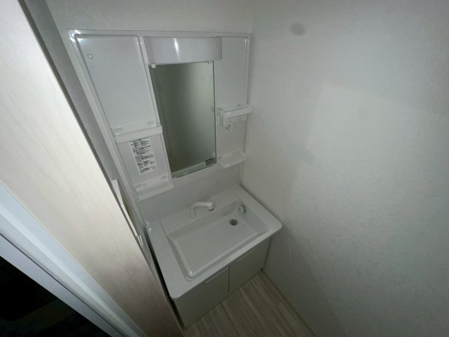 KTIレジデンス西新町の洗面所