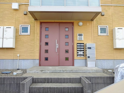 【エントランス】 | ライジングサン