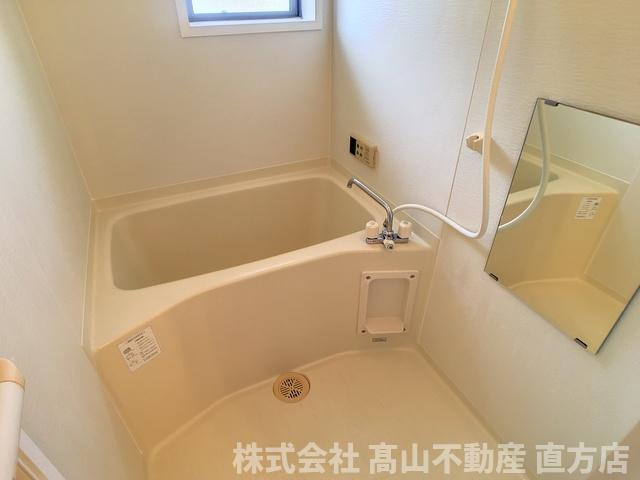 直方市大字植木のアパートの浴室