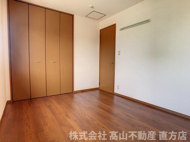 直方市大字植木のアパートの寝室