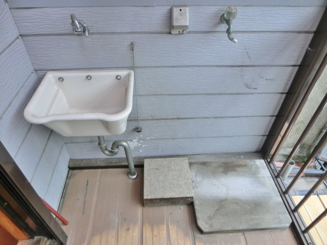 天下茶屋貸家の洗面所