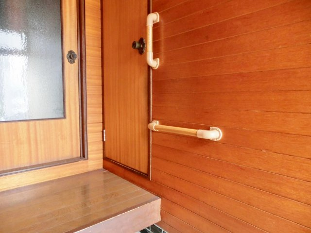 天下茶屋貸家の玄関