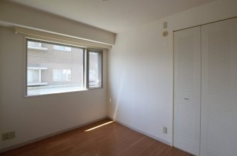 川崎市麻生区万福寺１丁目の賃貸マンションの寝室