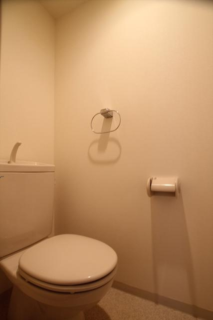 川崎市麻生区万福寺１丁目の賃貸マンションのトイレ|参考写真