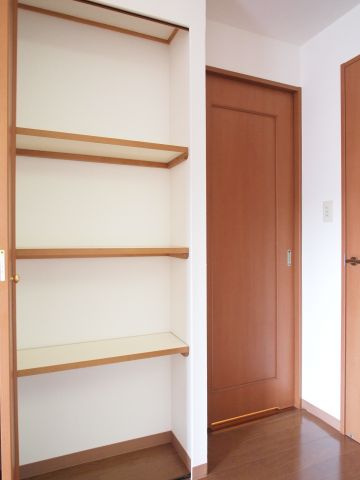 南海ハイライズフラット天下茶屋の収納