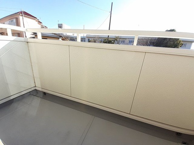 【バルコニー】 | ブリッサ・ＩＺＵＭＩ | バルコニーからの眺めを楽しみながら食事をしませんか