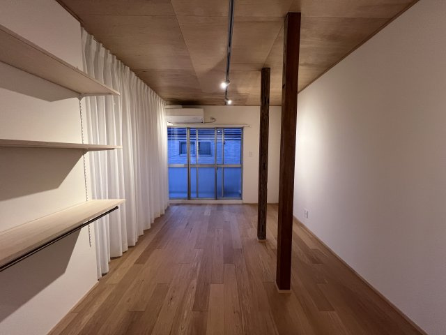 神戸市垂水区旭が丘１丁目のアパートの居間・リビング