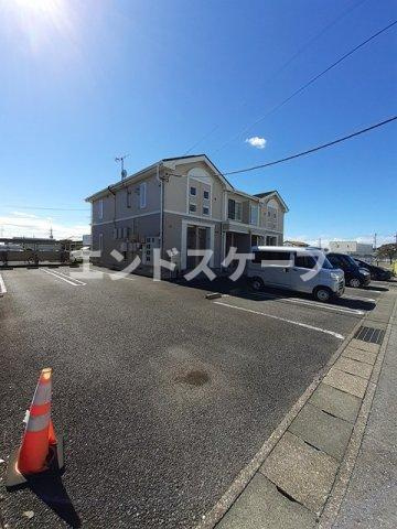 シャルマン・ヴィラＡの駐車場|高崎、前橋のお部屋探しはエンドスケープまで！お客様の理想お聞かせ下さい♪