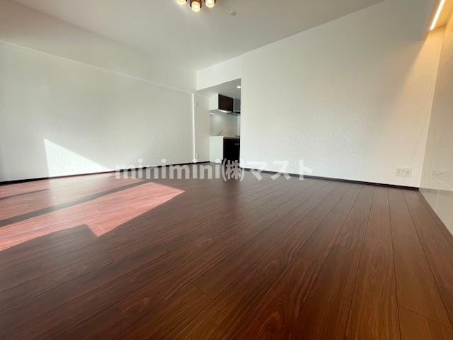 プレジオ梅田の居間・リビング