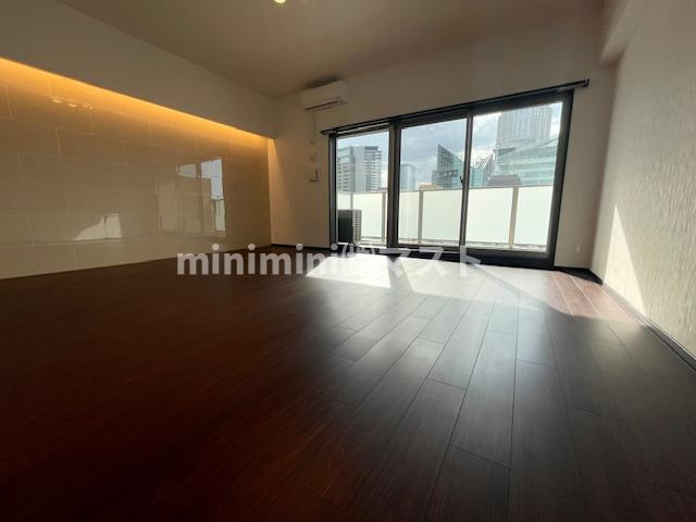 プレジオ梅田の居間・リビング