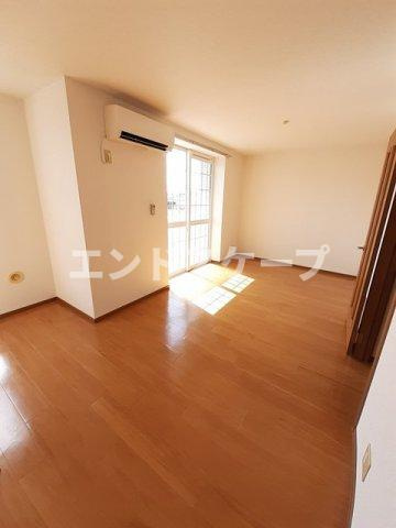 フルールメゾンＡの居間・リビング|高崎、前橋のお部屋探しはエンドスケープまで！お客様の理想お聞かせ下さい♪