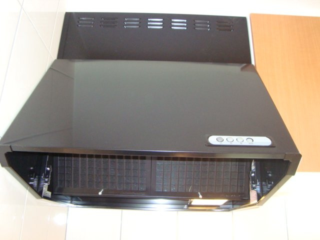 スモールウィンの設備|キッチン換気扇