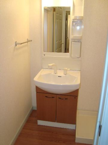 スプリングチェリーⅡの独立洗面台|洗髪洗面化粧台