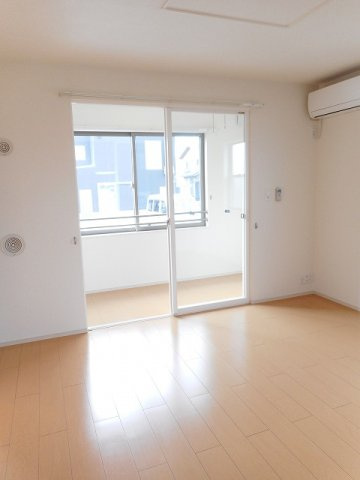 ミントの居間・リビング|こちらのリビングで趣味の時間をお楽しみください