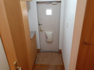 明るい玄関です