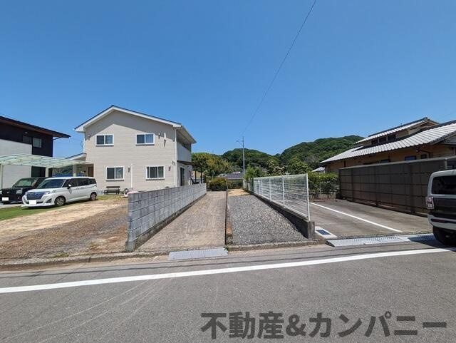 松山市吉藤２丁目の売地の前面道路含む現地写真|前面道路含む現地写真です