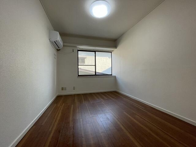 サンプレイスSの洋室