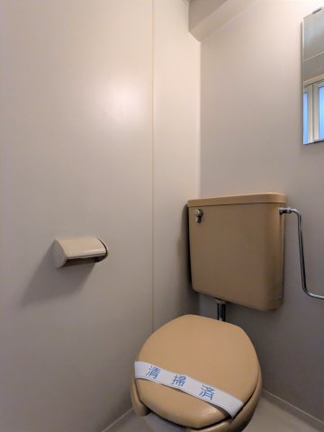 シンプルで使いやすいトイレです