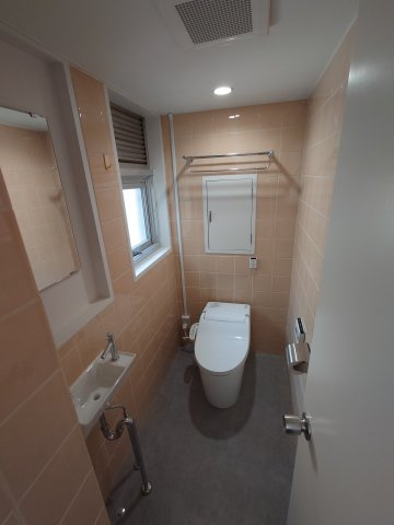 楽ビルのトイレ