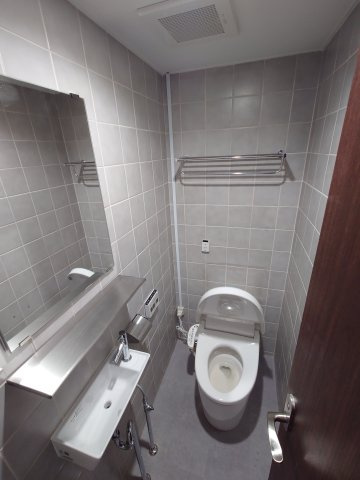 楽ビルのトイレ