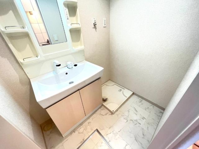 【洗面所】 | アンベリール | 洗面