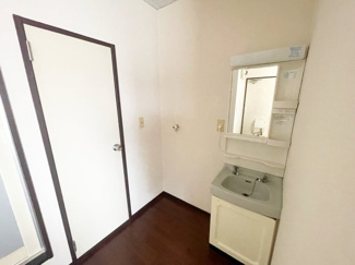 【独立洗面台】 | 小森ハイツ | 独立洗面台、朝の身支度には欠かせません