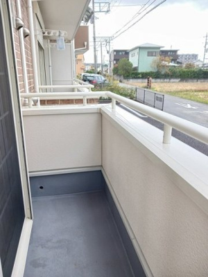 【バルコニー】 | ソレイユ壱番館 | 広々としたバルコニーです