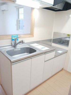 【キッチン】 | ソレイユ壱番館 | きれいなキッチンです