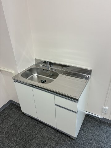 楽ビルのキッチン