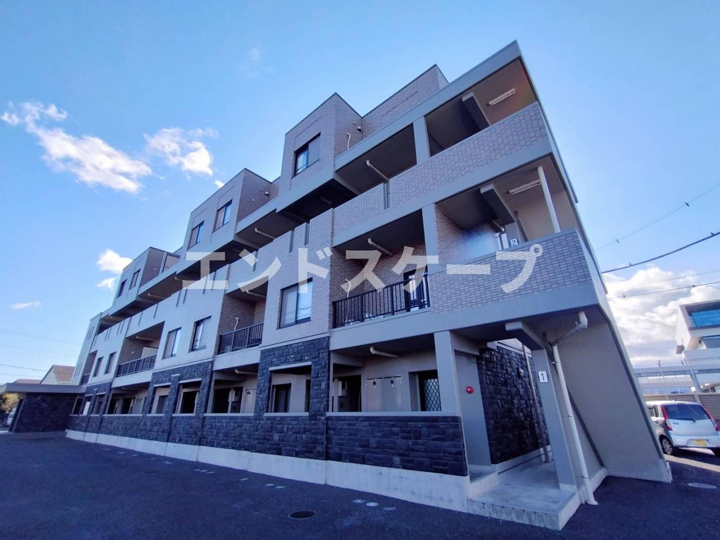 コムフォートワンの外観|高崎、前橋のお部屋探しはエンドスケープまで！お客様の理想お聞かせ下さい♪